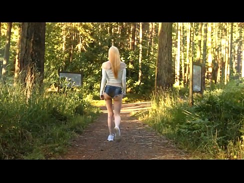 ❤️ Moaie frou beweecht stadich, net neaken video ❤ Neuken op fy.liporno.ru ☑